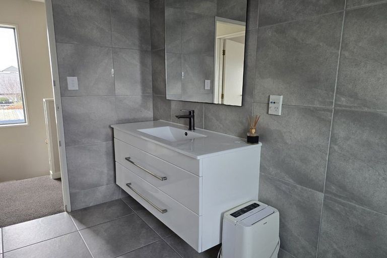 Photo of property in 18 Macaulay Street, Addington, Christchurch, 8024