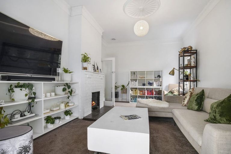 Photo of property in 26 Seabrook Avenue, New Lynn, Auckland, 0600