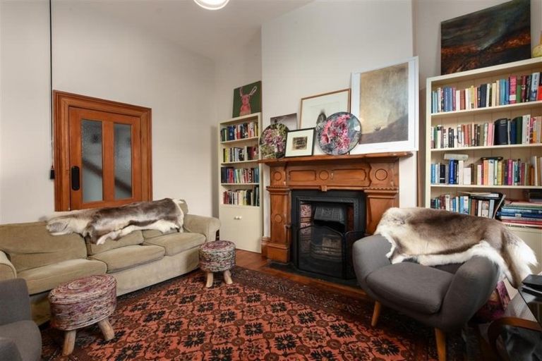 Photo of property in 30 Russell Street, Stanley Point, Auckland, 0624