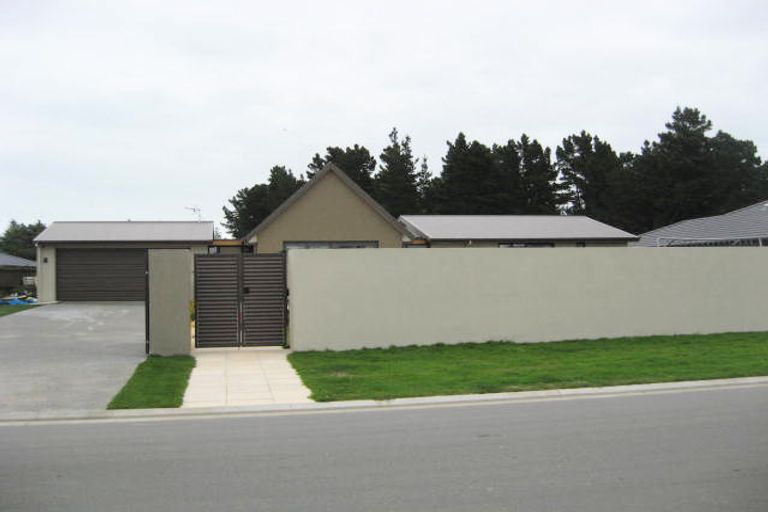 Photo of property in 15 Campion Place, Rolleston, 7614