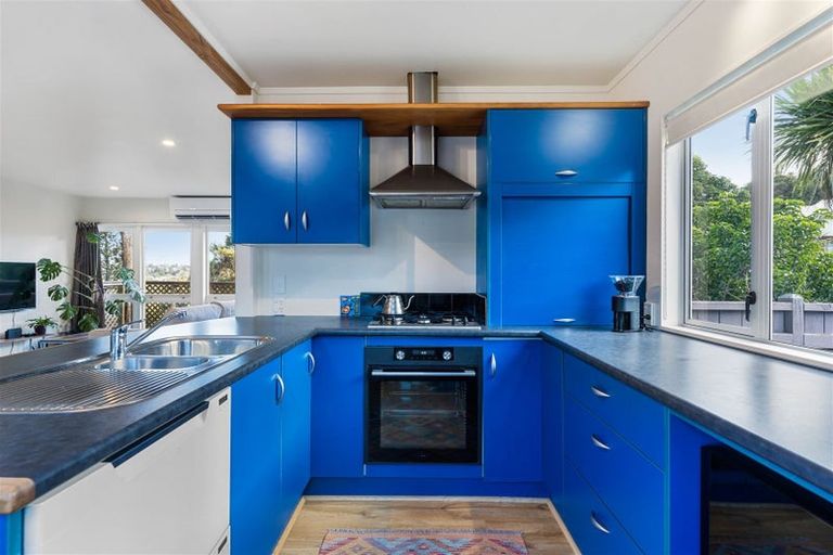 Photo of property in 2/38 Noeleen Street, Glenfield, Auckland, 0629