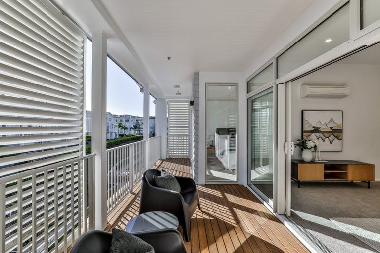 Photo of property in 135 Hibiscus Drive, Orewa, 0931