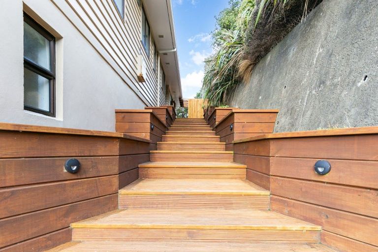 Photo of property in 19c Cave Road, Houghton Bay, Wellington, 6023