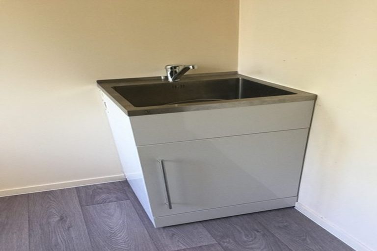 Photo of property in 94 Arran Road, Browns Bay, Auckland, 0630