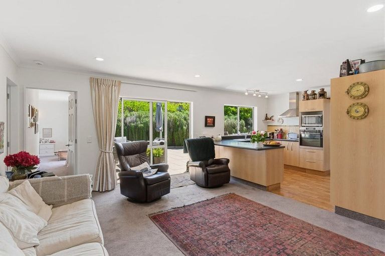 Photo of property in 10 Barrett Drive, Waikanae Beach, Waikanae, 5036