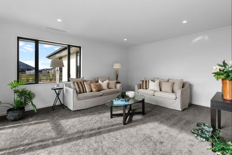 Photo of property in 23 Ridgeland Way, West Melton, 7618