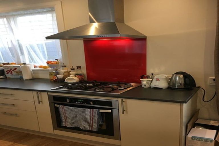 Photo of property in 104 Northland Road, Northland, Wellington, 6012