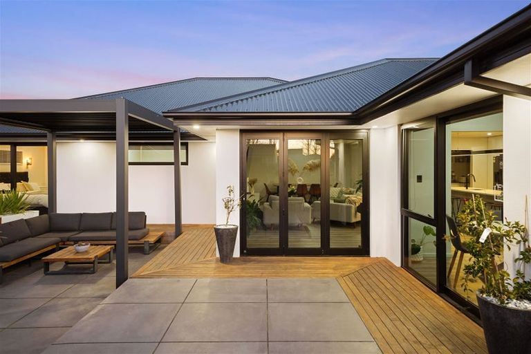 Photo of property in 10 Whitburn Avenue, Halswell, Christchurch, 8025