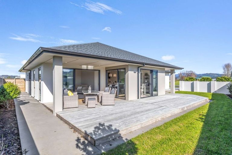 Photo of property in 168 Kupe Drive, Whitianga, 3510