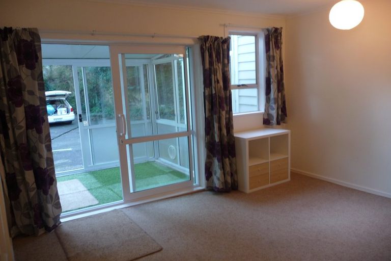 Photo of property in 11 Melrose Road, Island Bay, Wellington, 6023