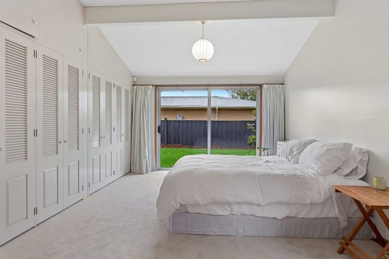 Photo of property in 33 Lynfield Avenue, Ilam, Christchurch, 8041