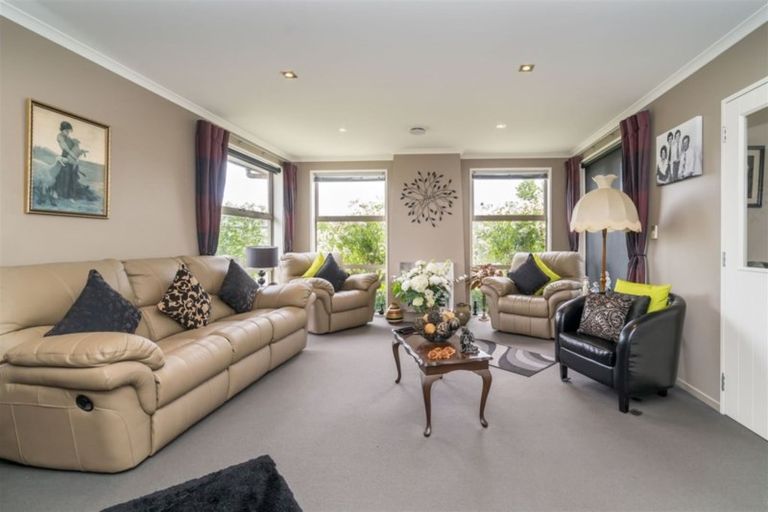 Photo of property in 11 Fenty Place, Mosgiel, 9024