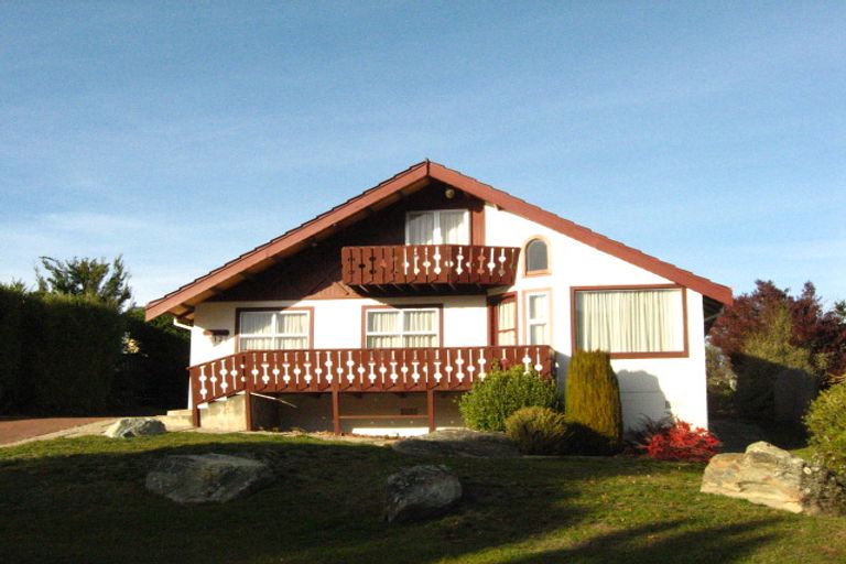 Photo of property in 712 Peninsula Road, Kelvin Heights, Queenstown, 9300