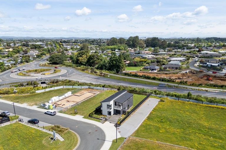 Photo of property in 20 Halo Green, Peacocke, 3206