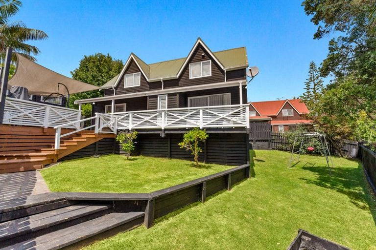 Photo of property in 3/16 Gatman Street, Birkdale, Auckland, 0626