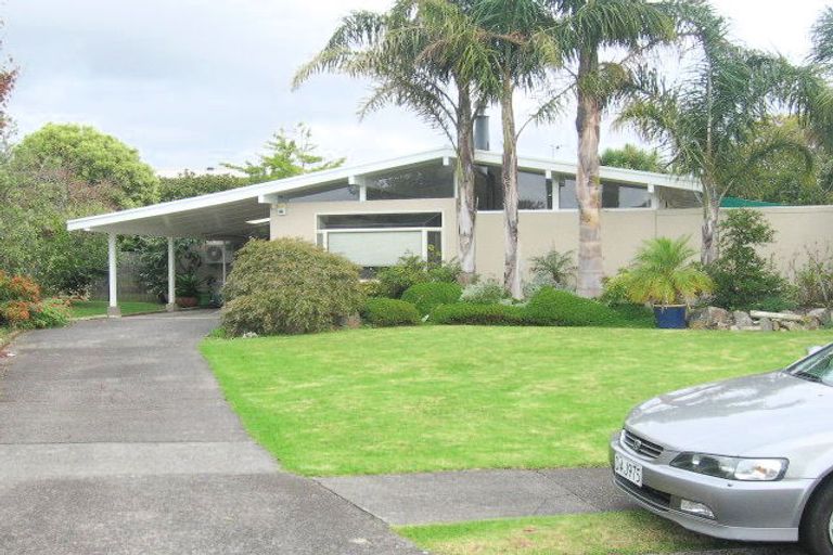 Photo of property in 20 The Anchorage, Sunnyhills, Auckland, 2010