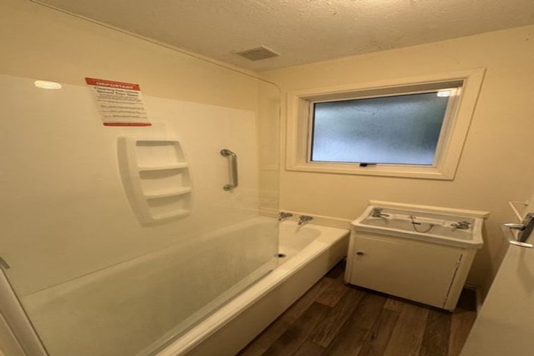 Photo of property in 3/29 Office Road, Merivale, Christchurch, 8014