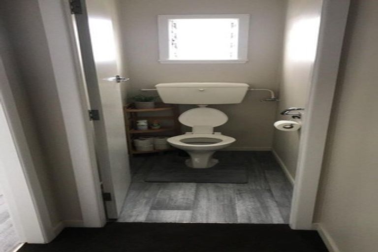 Photo of property in 28 Bickerstaffe Road, Maungaturoto, 0520