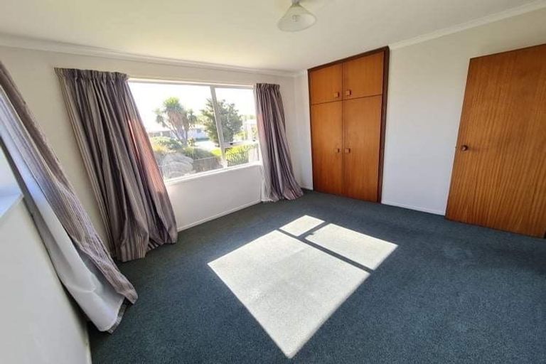 Photo of property in 19 Stacey Place, Woolston, Christchurch, 8062