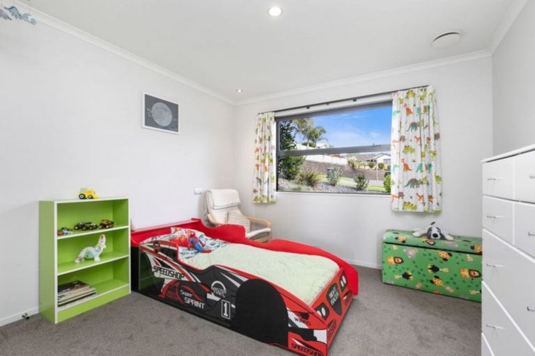 Photo of property in 23 Talbot Place, Welcome Bay, Tauranga, 3112