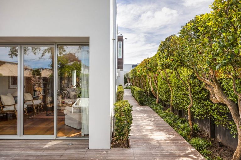 Photo of property in 9 Poynder Avenue, Merivale, Christchurch, 8014