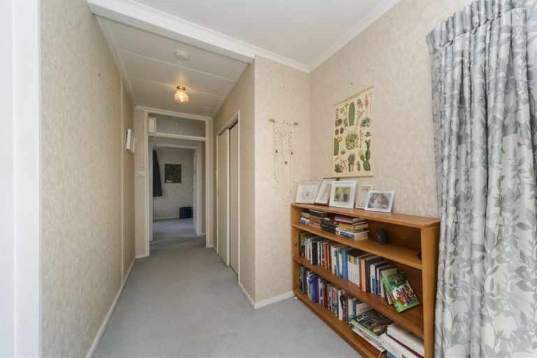 Photo of property in 35 Birmingham Street, Takaro, Palmerston North, 4412