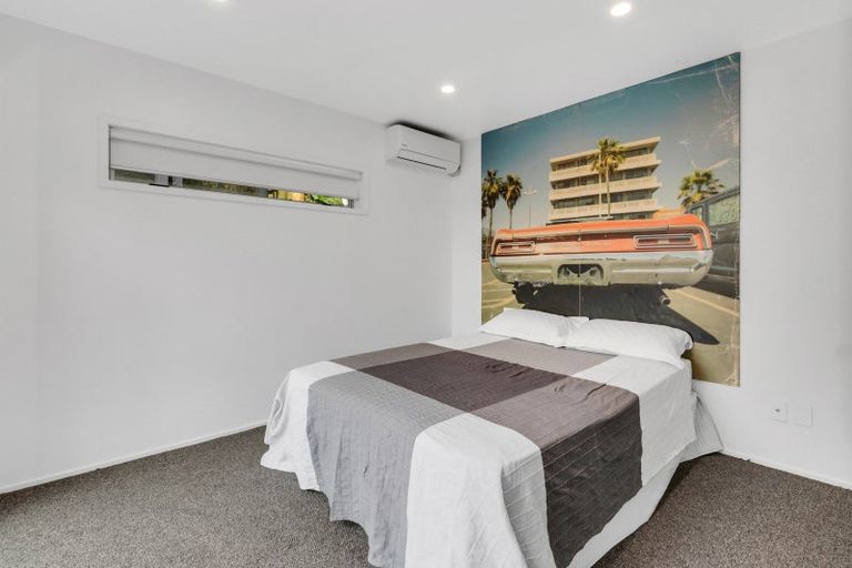 Photo of property in 51 St Michaels Avenue, Point Chevalier, Auckland, 1022