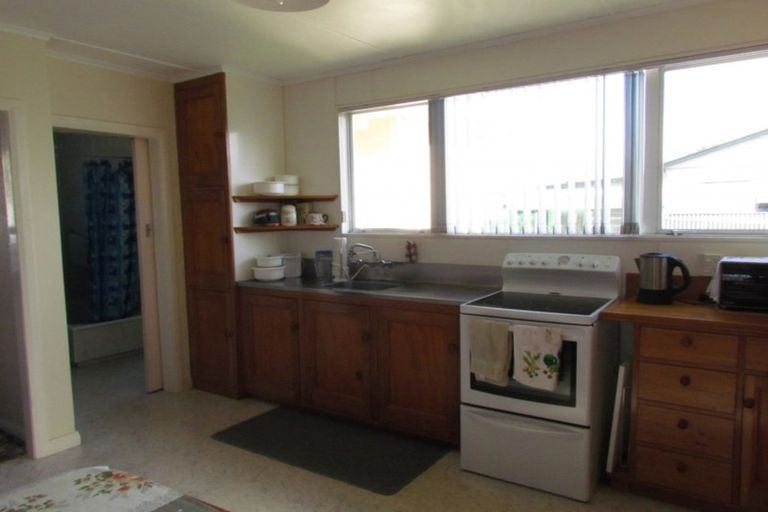 Photo of property in 143 Bartholomew Road, Levin, 5510