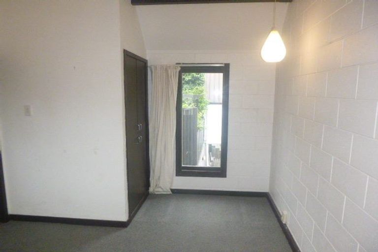 Photo of property in Pitarua Court, 9/11 Pitarua Street, Thorndon, Wellington, 6011