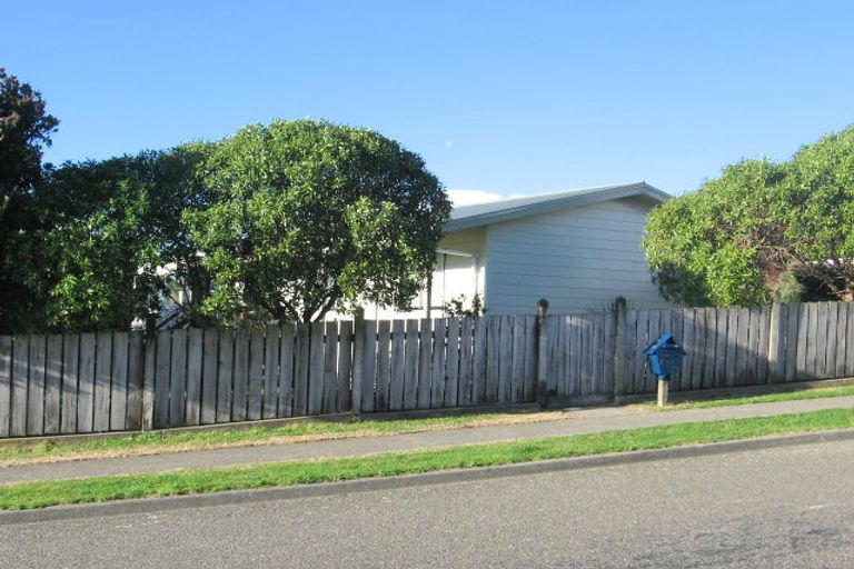 Photo of property in 6 Moki Street, Titahi Bay, Porirua, 5022