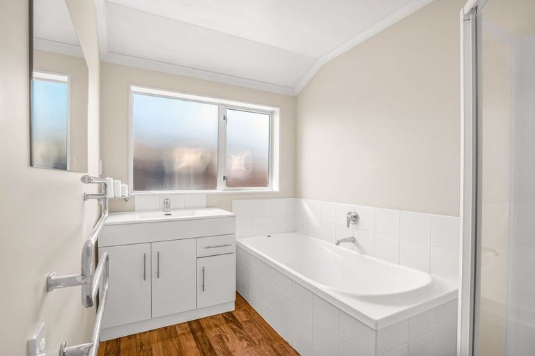 Photo of property in 19 Branigan Parade, Kelvin Grove, Palmerston North, 4414