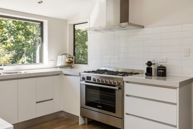 Photo of property in 40d Karina Road, Merrilands, New Plymouth, 4312