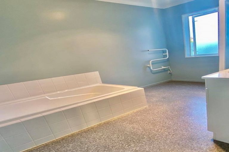 Photo of property in 138 Horndon Street, Darfield, 7510