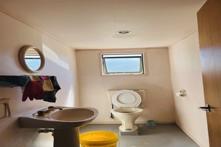 Photo of property in 66 Salamanca Road, Sunnynook, Auckland, 0620