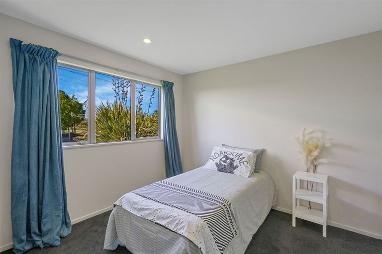 Photo of property in 14 Millesimes Way, Yaldhurst, Christchurch, 8042