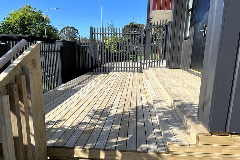 Photo of property in 123b Sunnynook Road, Forrest Hill, Auckland, 0620