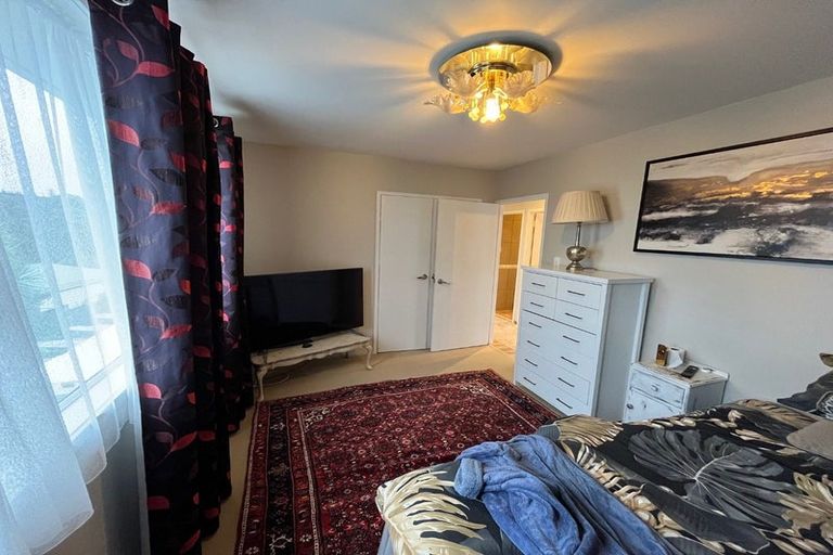 Photo of property in 17 Radiata Lane, Chatswood, Auckland, 0626