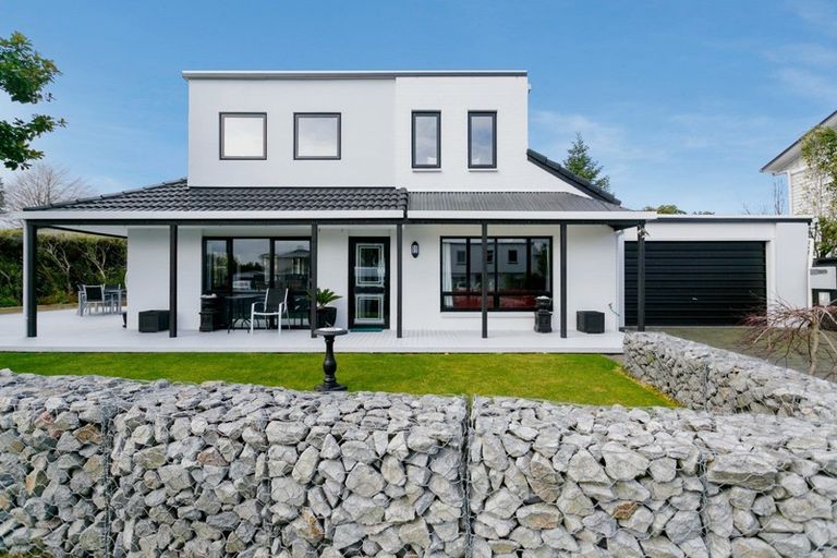 Photo of property in 36 Aubrey Crescent, Rainbow Point, Taupo, 3330