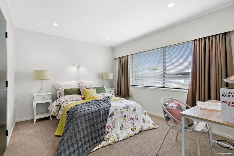 Photo of property in 1/38a Moore Street, Hillcrest, Auckland, 0627