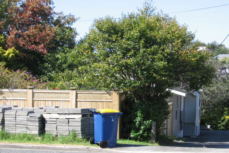 Photo of property in 1/48 Matipo Road, Mairangi Bay, Auckland, 0630