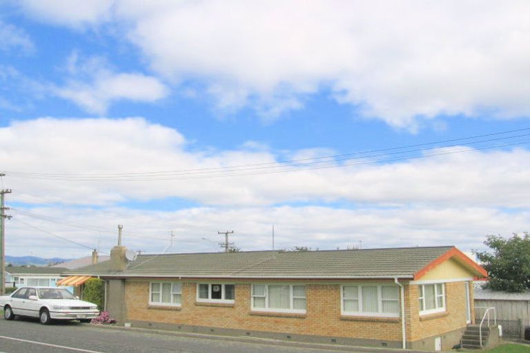 Photo of property in 46 Pitau Road, Mount Maunganui, 3116