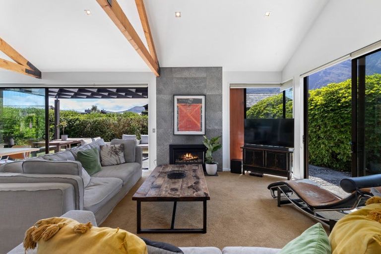 Photo of property in 34 Rannoch Drive, Jacks Point, Queenstown, 9371