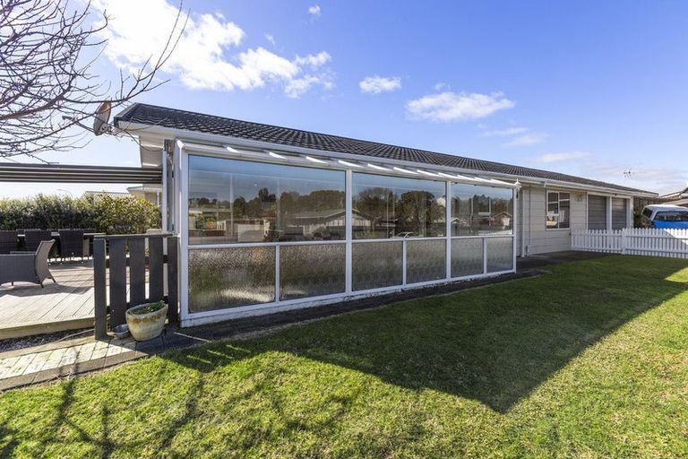 Photo of property in 2 Gardenia Avenue, Bell Block, New Plymouth, 4312