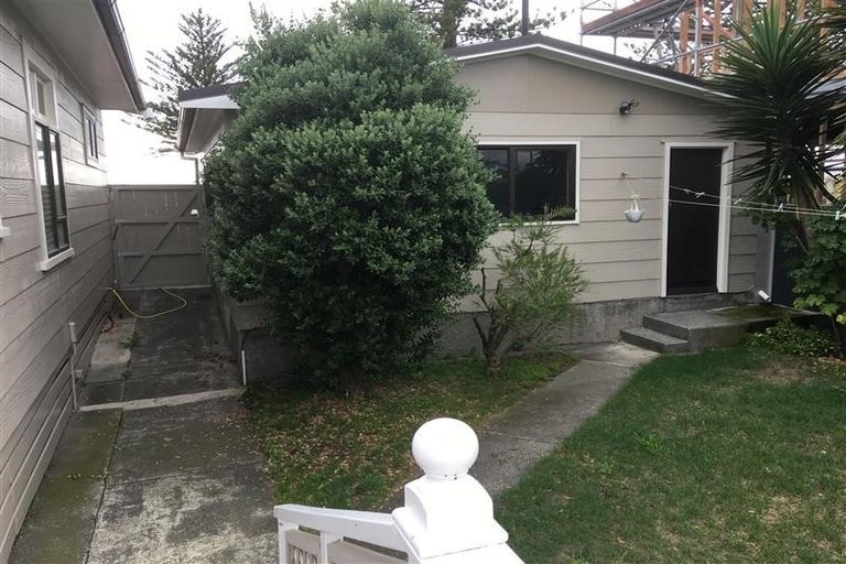 Photo of property in 603 Marine Parade, Napier South, Napier, 4110