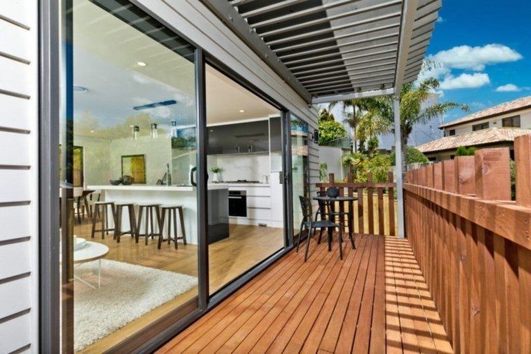 Photo of property in 32a Newhaven Terrace, Mairangi Bay, Auckland, 0630