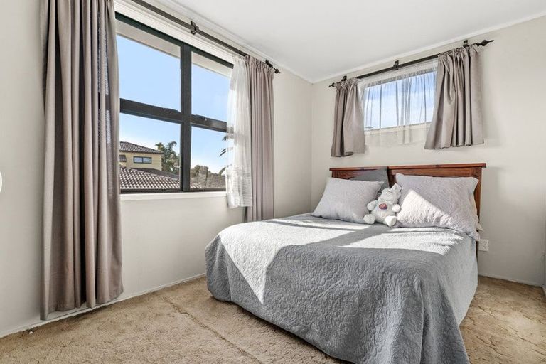 Photo of property in 21 Tatariki Street, Rosehill, Papakura, 2113