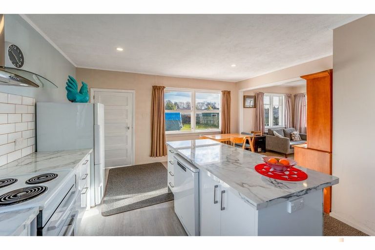 Photo of property in 26 Rhodes Street, Waimate, 7924