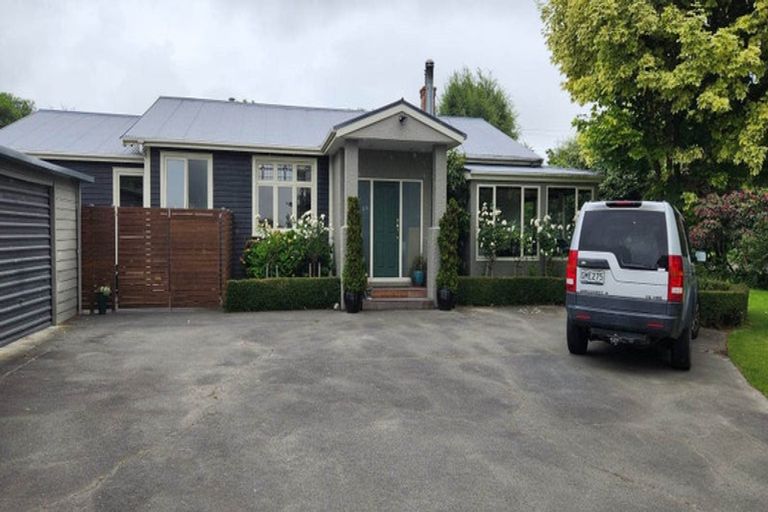 Photo of property in 225 West Belt, Rangiora, 7400