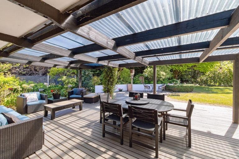 Photo of property in 32 Scarlet Oak Drive, West Melton, Christchurch, 7676