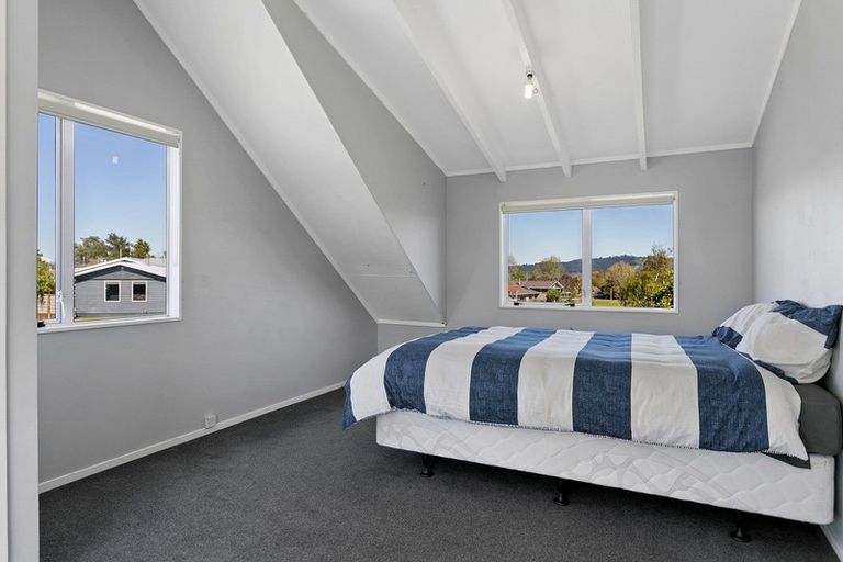 Photo of property in 2/27 Tobin Place, Richmond Heights, Taupo, 3330